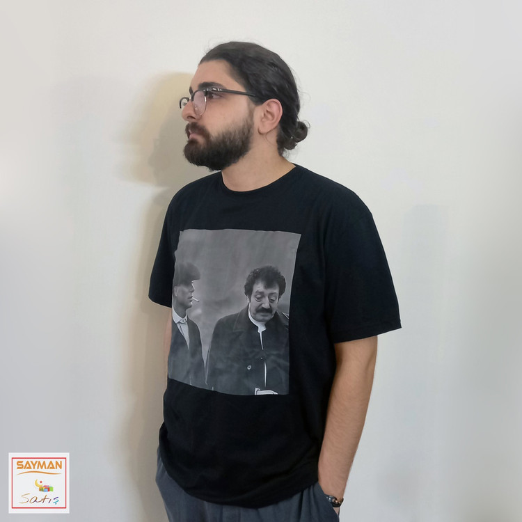 تیشرت نخ پنبه ترک موسلوم بابا (مسلم گورسس) و توماس شلبی (پیکی بلایندرز) مشکی